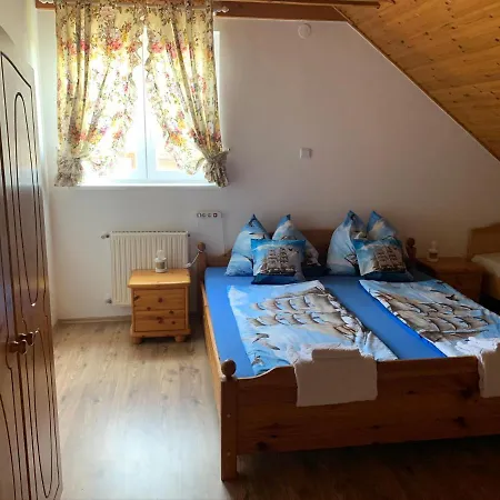 Hanna Apartmanhaz Feriehus *