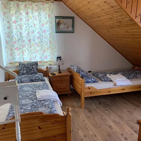 Hanna Apartmanhaz Feriehus Balatonfenyves